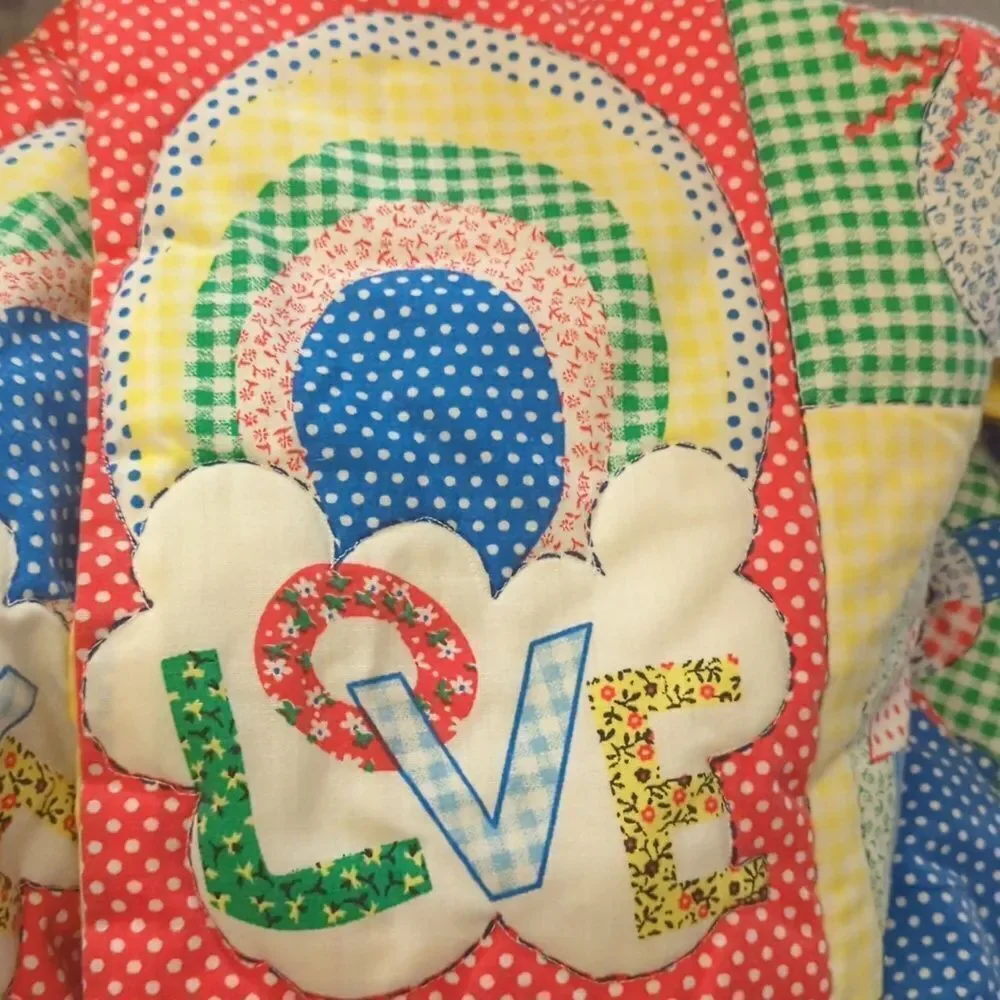 70s vintage‎ patchwork rainbow colored baby kids quilt